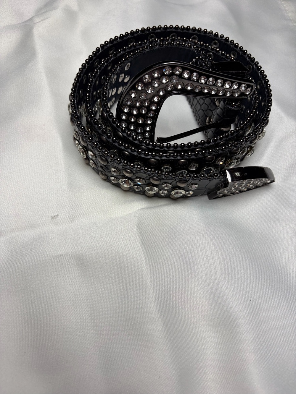 Black Rhinestone-Studded Women’s Belt